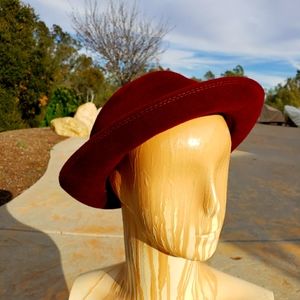 Vintage 1970s Designer Eileen Carson Hat Burgundy Velvet Bowler Cloche Throwback